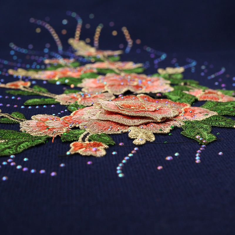 Female winter embroidered shawls